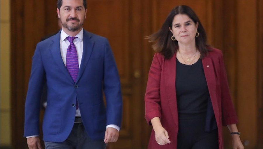 Diputados de RN denuncian ''adoctrinamiento'' tras instructivo del Ministerio de Educación sobre las “Orientaciones para el Mes de la Memoria y la Democracia”