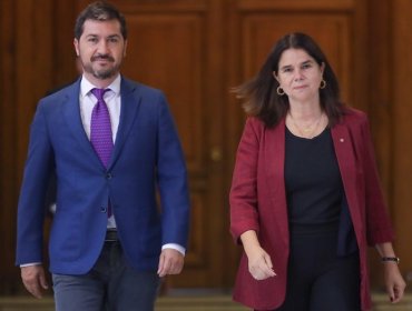 Diputados de RN denuncian ''adoctrinamiento'' tras instructivo del Ministerio de Educación sobre las “Orientaciones para el Mes de la Memoria y la Democracia”