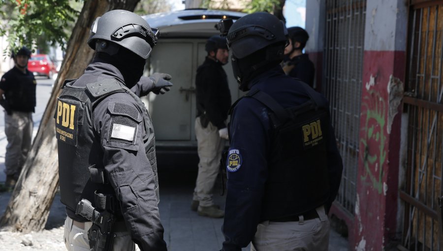 Masivo operativo antidrogas deja 12 detenidos en Antofagasta: incautaron drogas y armas