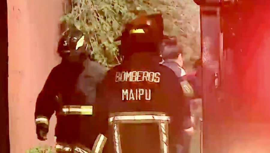 Hombre con movilidad reducida fue encontrado sin vida en casa incendiada en Maipú