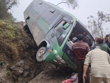 Turistas chilenos entre los heridos tras desbarrancamiento de bus en Machu Picchu