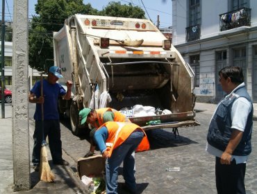 Tareas de limpieza y aseo se verán reforzadas durante Fiestas Patrias en Valparaíso