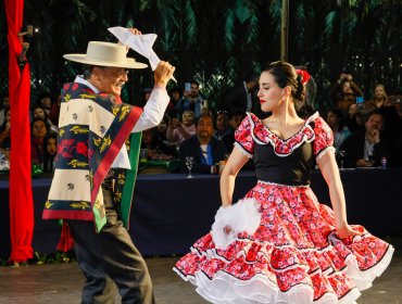 Con un pie de cueca de la alcaldesa Ripamonti, Viña del Mar dio por inauguradas la Fiesta Criolla del Sporting