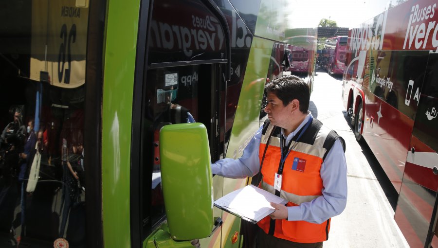 Fiestas Patrias: Dirección del Trabajo aplica 218 multas y envía a 172 trabajadores a sus hogares