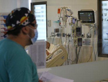 814 fallecimientos por Covid se registran en Chile en lo que va de año: un 59% menos que el mismo periodo de 2023