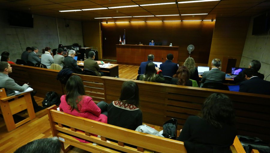 «Caso Audio»: Mantienen arresto domiciliario total contra funcionarios del SII y Tesorería General