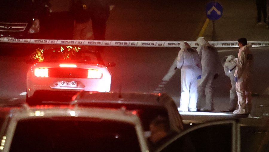 Un muerto y tres heridos deja balacera en la caletera de la autopista de Américo Vespucio Sur en Lo Espejo