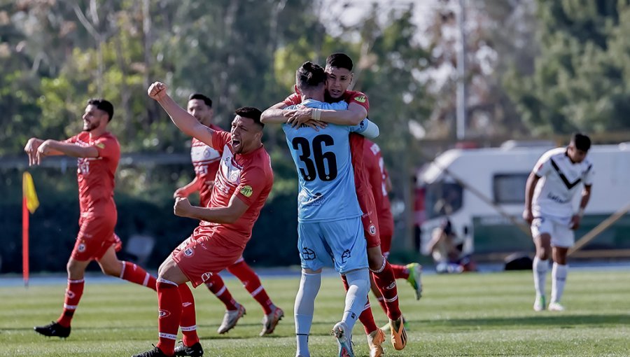 U. San Felipe consigue un vital triunfo ante S. Morning y deja la zona de descenso en la Primera B