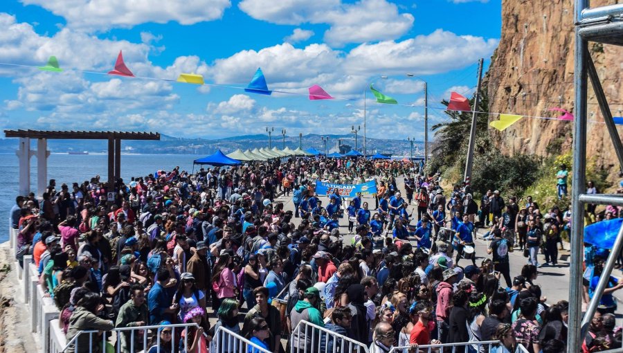 Carnaval Mil Tambores celebrará sus 25 años con dos días de pasacalles en Valparaíso