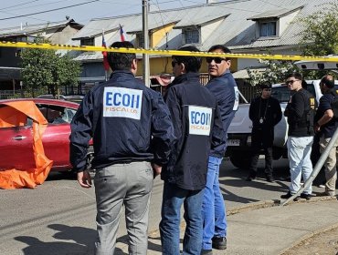 Mujer fue asesinada a balazos mientras conducía su automóvil en la vía pública en Molina