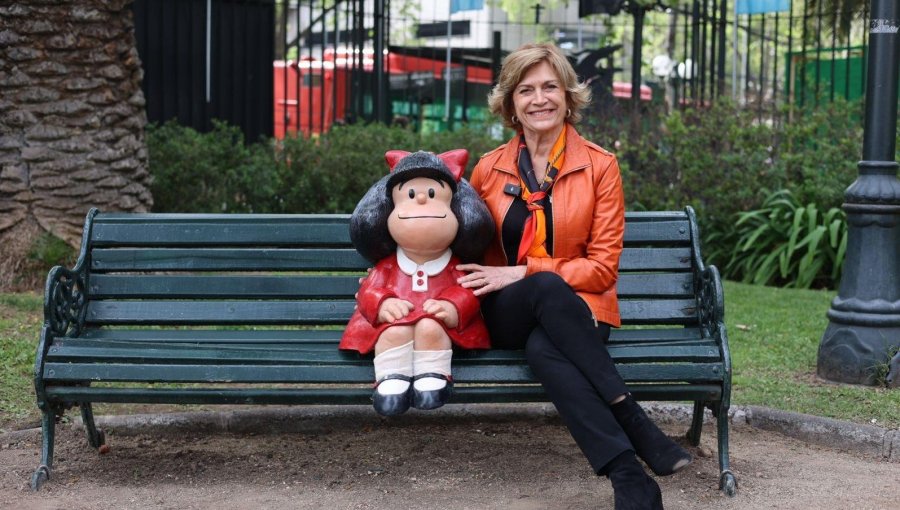 Providencia celebra a Mafalda: Se inaugura la primera estatua del personaje en Chile