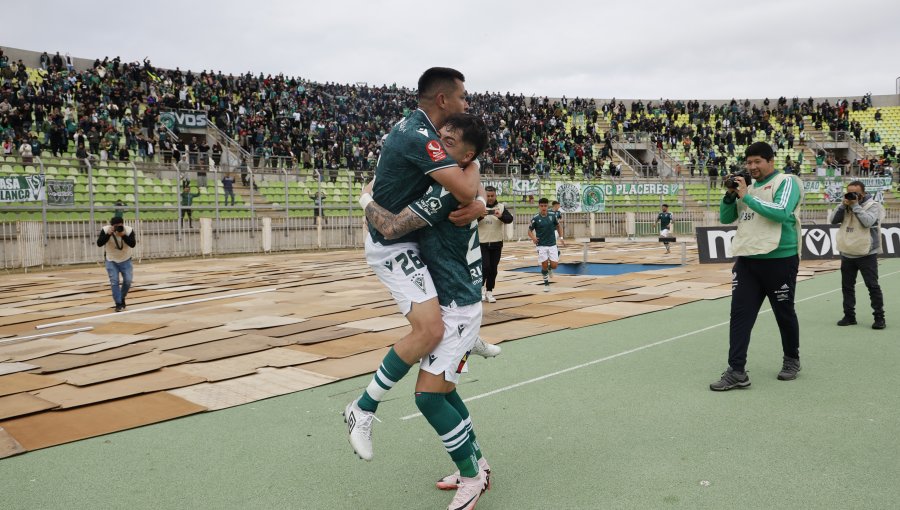 Wanderers se hizo fuerte de local y se prendió en la pelea por la liguilla