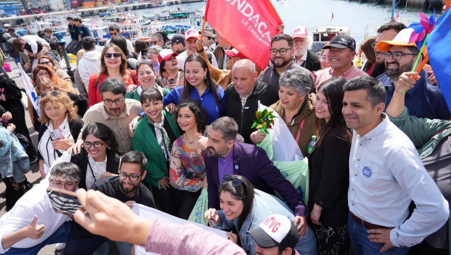 En tren y con multitudinario apoyo Rodrigo Mundaca lanzó oficialmente su candidatura a la reelección como Gobernador Regional