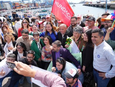 En tren y con multitudinario apoyo Rodrigo Mundaca lanzó oficialmente su candidatura a la reelección como Gobernador Regional