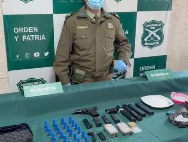 Joven de 16 años es detenido por tener en su domicilio una gran cantidad de armas de fuego, munición y drogas