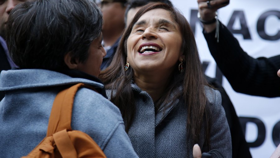 Senadora Campillai encabezó manifestaciones contra generales Yáñez, Rozas y Olate