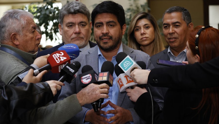 Diputados Melo y Venegas expusieron acusación constitucional contra ministra Vivanco