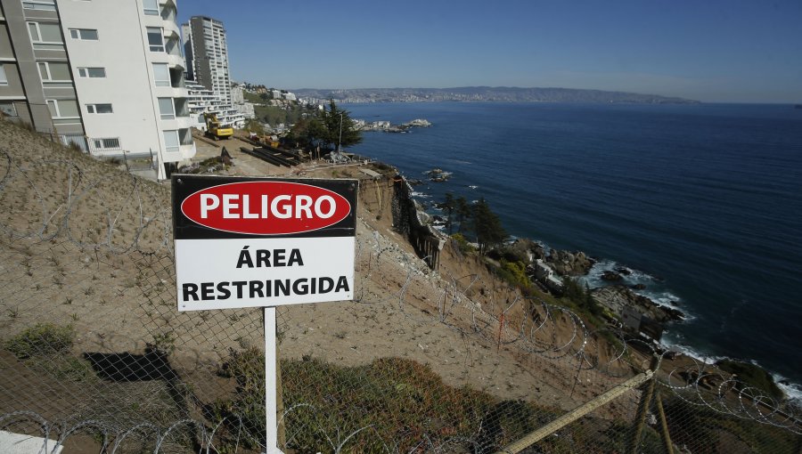 Municipio de Viña ordena postergar permisos de obras en dunas y prohíbe edificar hasta que se modifique el Plan Regulador Comunal