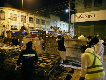 Ocho toneladas de desechos fueron retiradas en nuevo operativo realizado en inmediaciones del Mercado Cardonal de Valparaíso