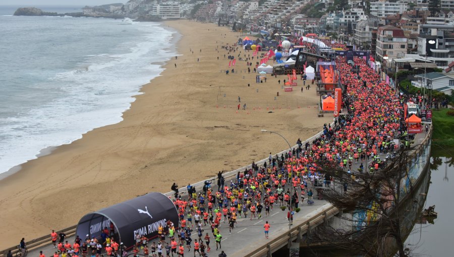 Cerca de 14 mil corredores fueron parte de Maratón de Viña del Mar que se transformó en el epicentro del running