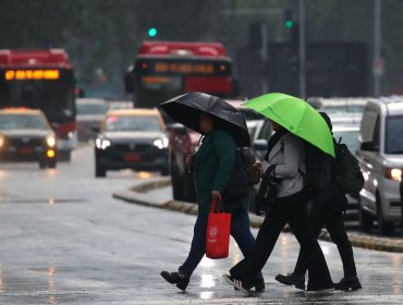 Vuelven las lluvias a la Región Metropolitana y a regiones del norte de país