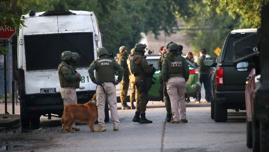 Cinco detenidos en barrio Franklin y San Bernardo por tráfico de drogas y disparos en la vía pública