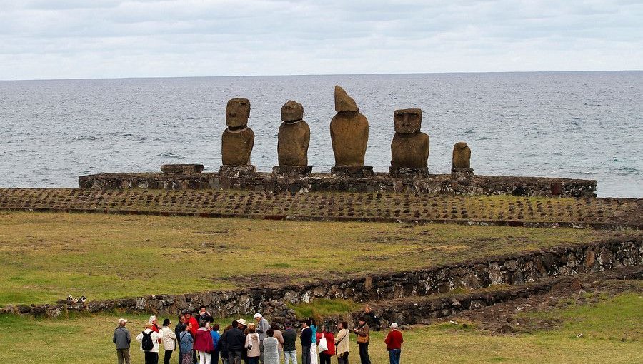 SAG pide a turistas no llevar productos prohibidos a Rapa Nui para proteger su biodiversidad