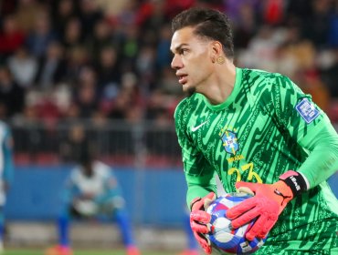 Ederson elogió a Claudio Bravo y lamentó que haya decidido retirarse: "Estaba en plena forma para continuar"