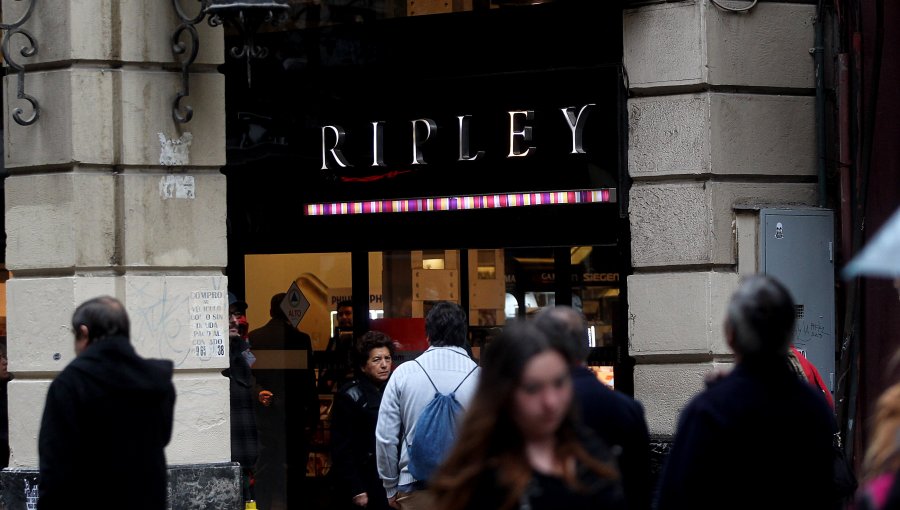 Ripley aceptó procedimiento del Sernac que busca indemnización a clientes que pagaron cobro "improcedente" y "sin informar"