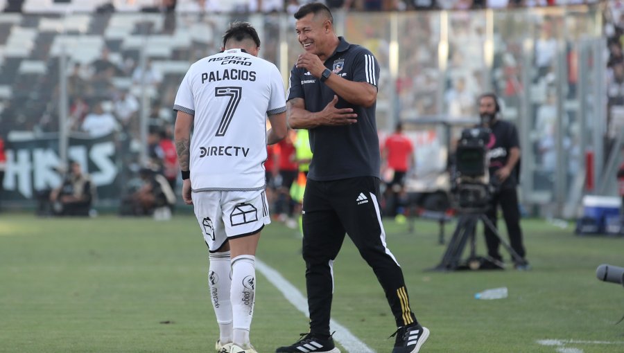 Técnico de Colo Colo defendió a Palacios tras inesperada salida de convocatoria de la Roja