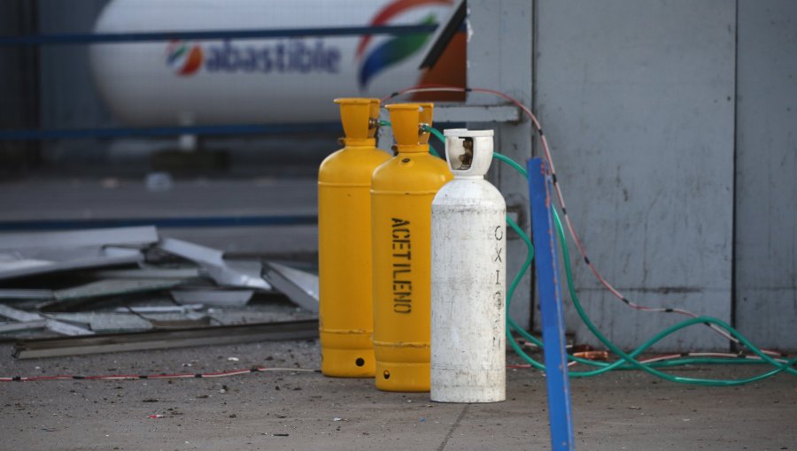 Nuevo robo de cajero con saturación por gas en Puente Alto: detonaron el dispensador, pero no lograron sustraer el dinero