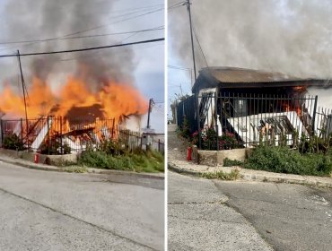 Incendio consume por completo una vivienda en el sector Nueva Aurora de Viña del Mar