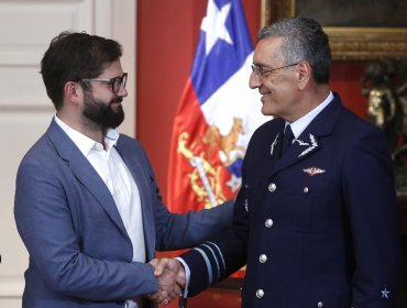 Presidente Boric aprueba alto mando 2025 de la Fuerza Aérea de Chile: Cinco generales pasaron a retiro