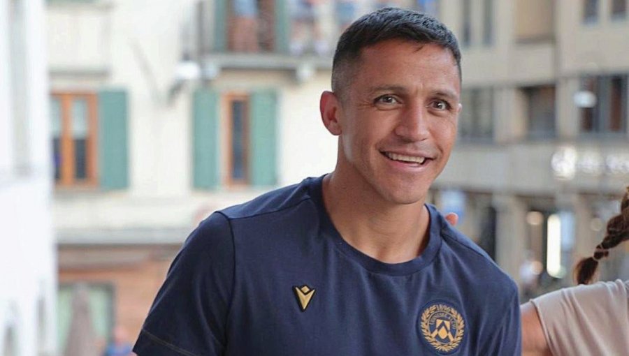 DT de Udinese dice que Alexis Sánchez "está de regreso" y que a Damián Pizarro "hay que darle tiempo"