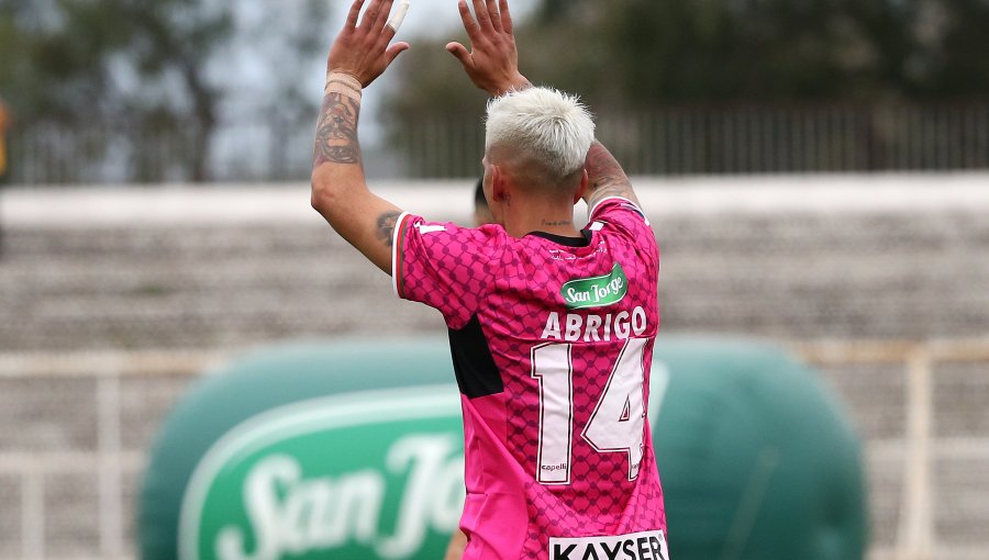 Colo Colo espera mantener la punta del torneo ante Palestino que quiere aguarle la fiesta al cacique