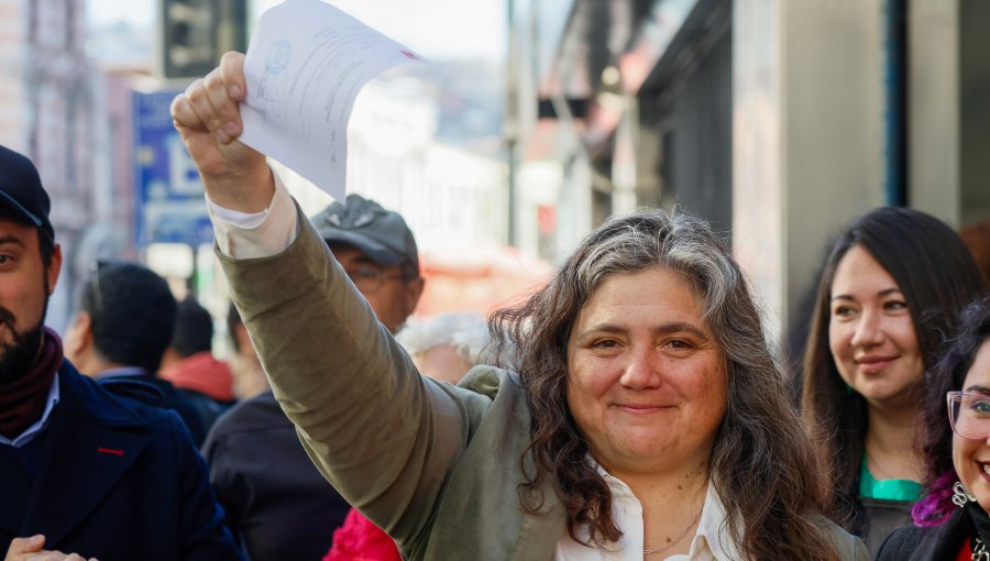 En la recta final por la alcaldía de Valparaíso Carla Meyer suma apoyos “oficialistas” en desmedro de Camila Nieto