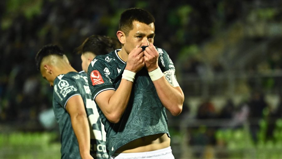 Carlos Muñoz alzó la voz y dispara contra los dirigentes del Wanderers ante el bochorno de este domingo