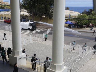 Bochorno en Valparaíso: Millonaria deuda con guardias obligó a suspender partido de Wanderers en Playa Ancha