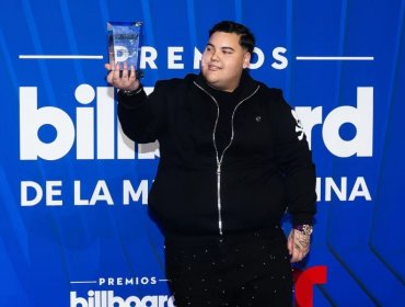 FloyyMenor ganó un Premio Billboard por "Gata Only" convirtiéndose en el primer chileno en obtener el galardón