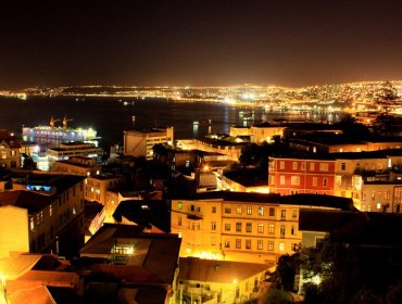 Con show lumínico y jornada de «Tocatas Porteñas» dan inicio a anhelado proyecto de nuevas luminarias para Valparaíso