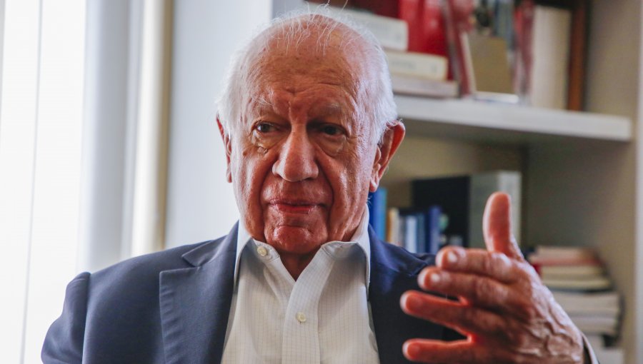 Expresidente Ricardo Lagos no asistirá a votar este fin de semana por encontrarse enfermo