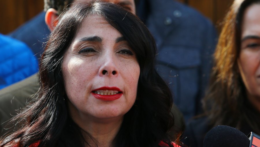 Karla Rubilar denunció ante Fiscalía suplantación de identidad por falsos volantes de campaña: "No todo vale en política"