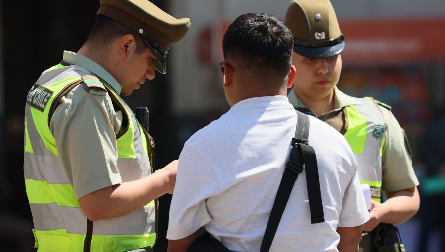 Vocal de mesa con orden de captura vigente fue detenido en el estadio Monumental