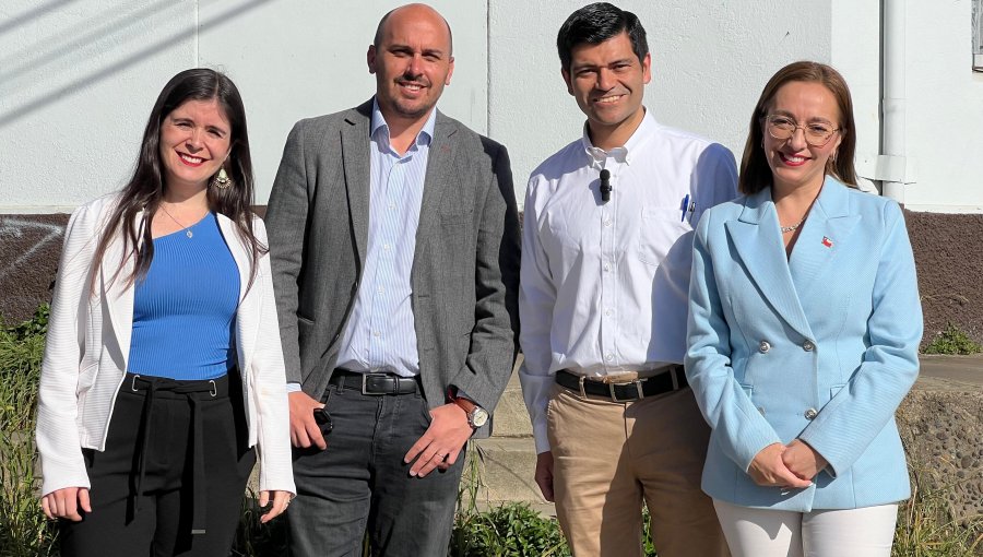 Junto a diputados de Republicanos y Chile Vamos, Rafael González votó en Valparaíso: "Confío en proceso tranquilo y democrático"