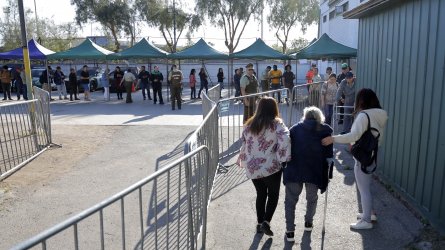 Miles de personas acuden a distintas comisarías del país para excusarse como vocales de mesa