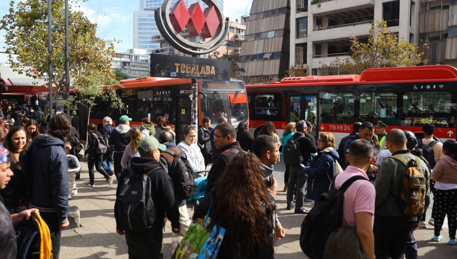 775 mil personas viajaron en Metro de Santiago durante la primera jornada de elecciones