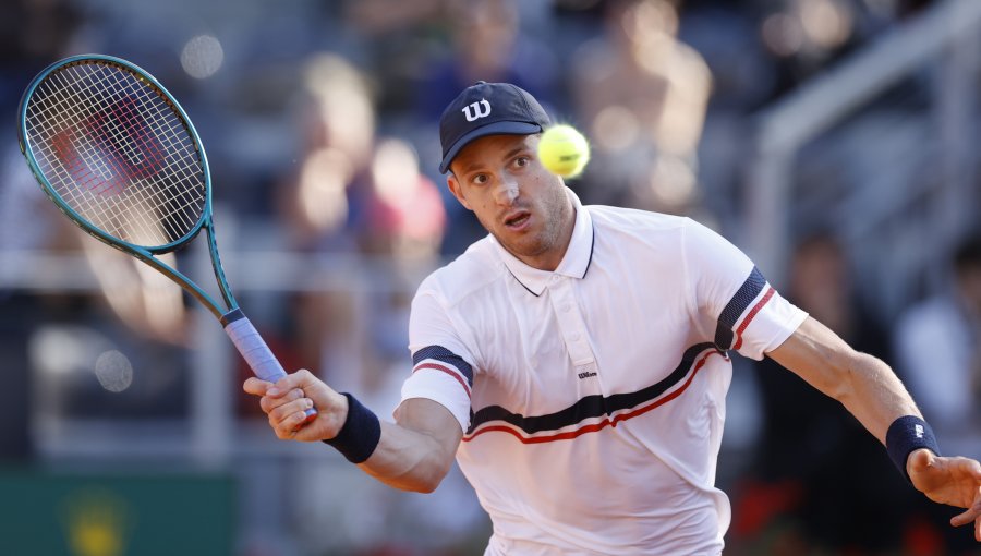 Nicolás Jarry debutó con gran triunfo en París-Bercy y desafiará en la siguiente ronda a Carlos Alcaraz