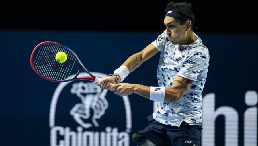 Alejandro Tabilo sigue en carrera en París-Bercy tras impresionante remontada ante Nuno Borges