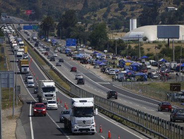 Se esperan que cerca de 370 mil vehículos pasen por la región de Valparaíso durante el fin de semana largo