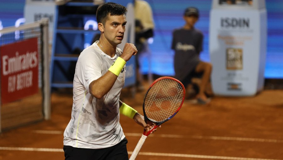 Tomás Barrios sigue firme y avanzó a los cuartos de final del Challenger de Guayaquil